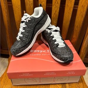Easy Spirit Black and White Sneakers with Classic Design